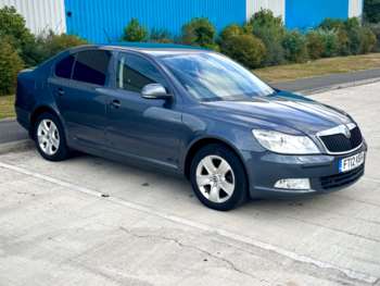 2012 (12) - 1.6 TDI CR Elegance 5dr DSG