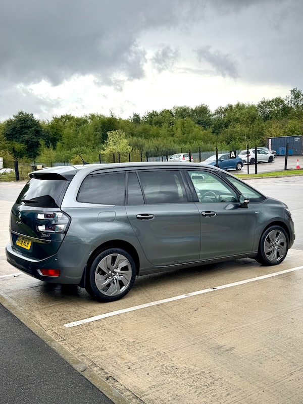 Used Citroen C4 Grand Picasso 2016 for sale - 76190105: Photo 3