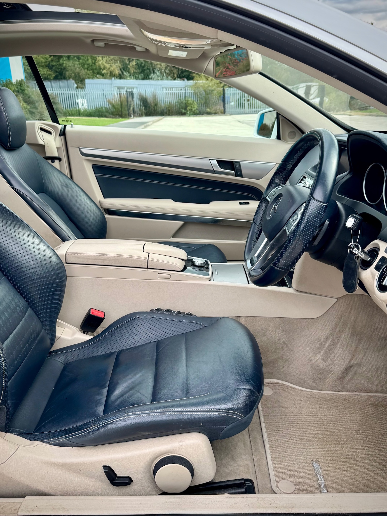 Used Mercedes-Benz E Class 2014 for sale - 76571439: Photo 11