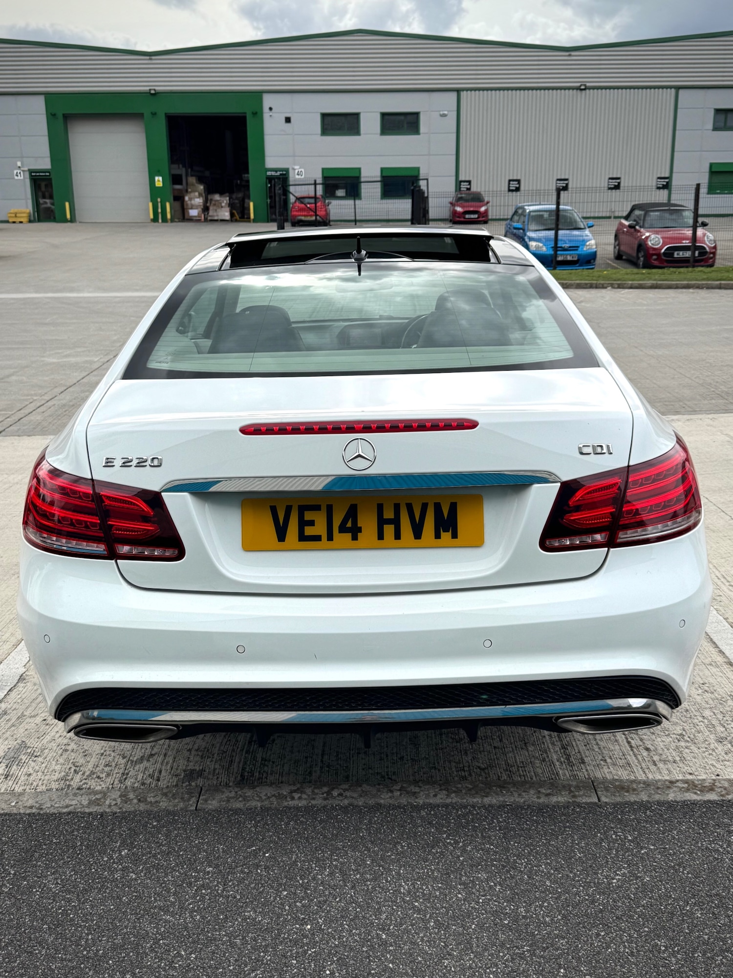 Used Mercedes-Benz E Class 2014 for sale - 76571439: Photo 4