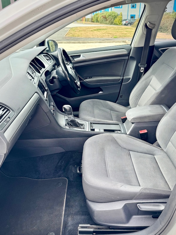 Used Volkswagen Golf 2014 for sale - 76188400: Photo 11