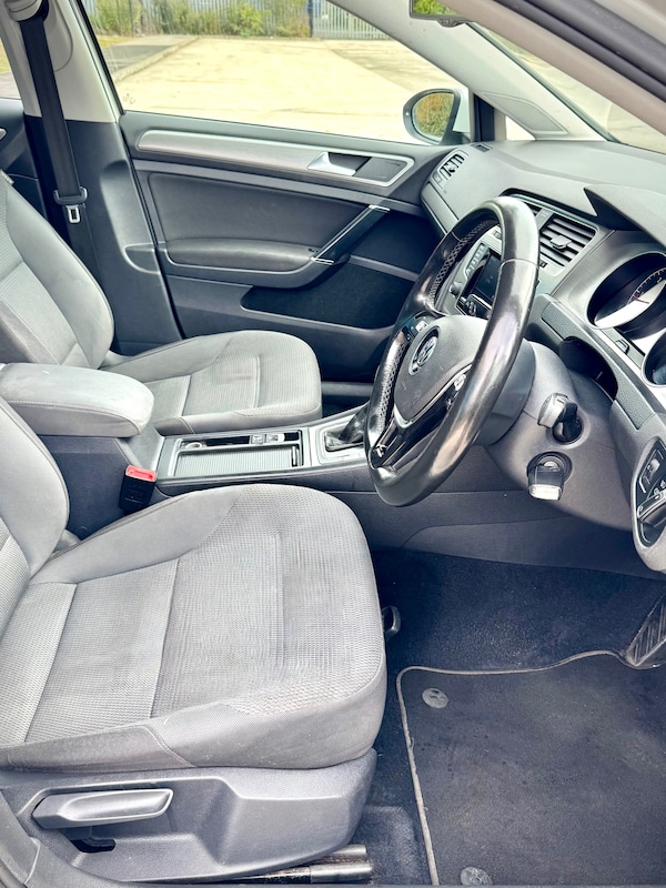 Used Volkswagen Golf 2014 for sale - 76188400: Photo 12