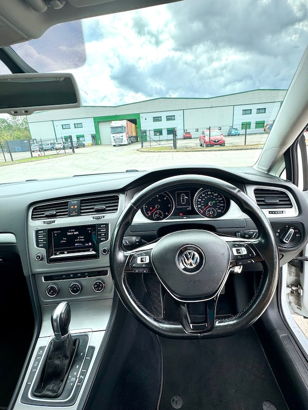 Used Volkswagen Golf 2014 for sale - 76188400: Photo 13