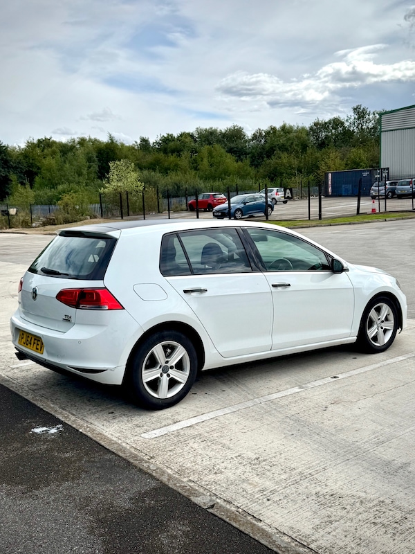 Used Volkswagen Golf 2014 for sale - 76188400: Photo 3
