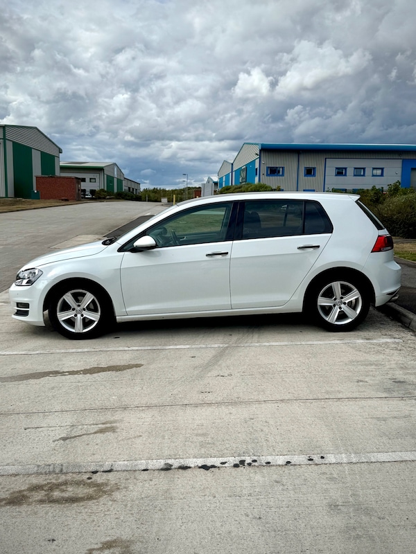 Used Volkswagen Golf 2014 for sale - 76188400: Photo 6