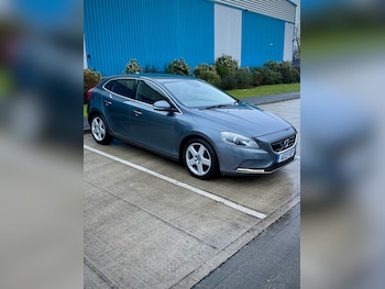 Volvo V40 feature image