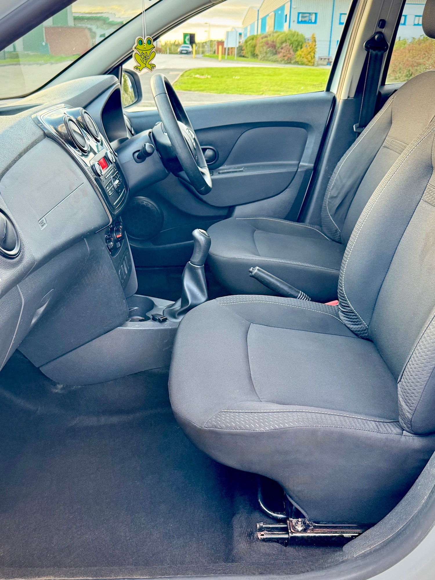 Used Dacia Sandero 2018 for sale - 76571966: Photo 11