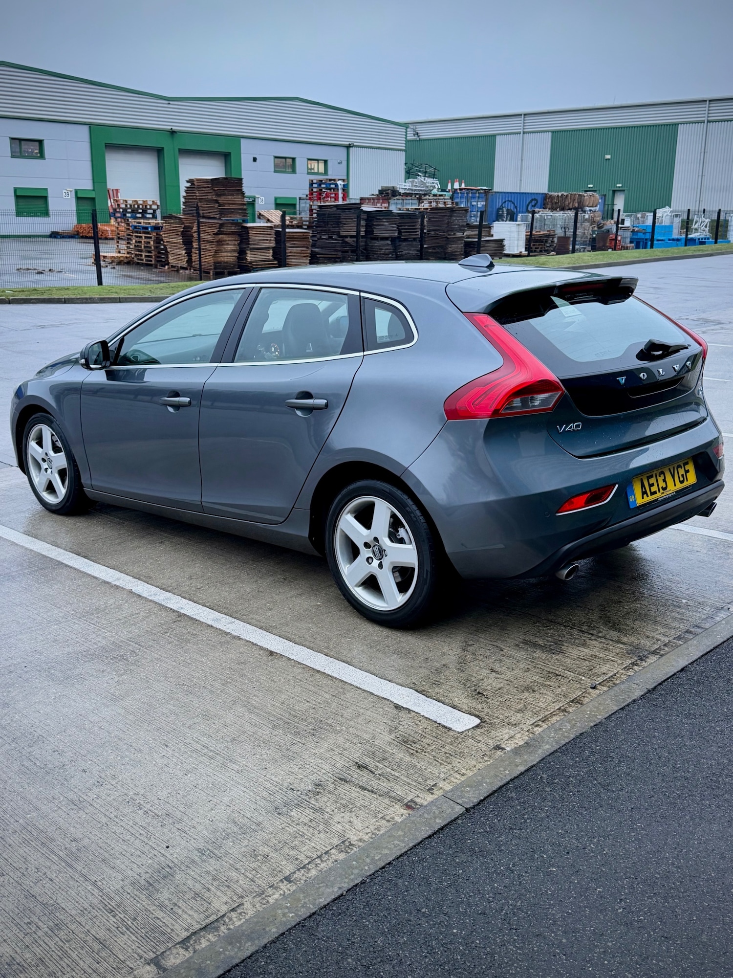 Used Volvo V40 2013 for sale - 77618415: Photo 5