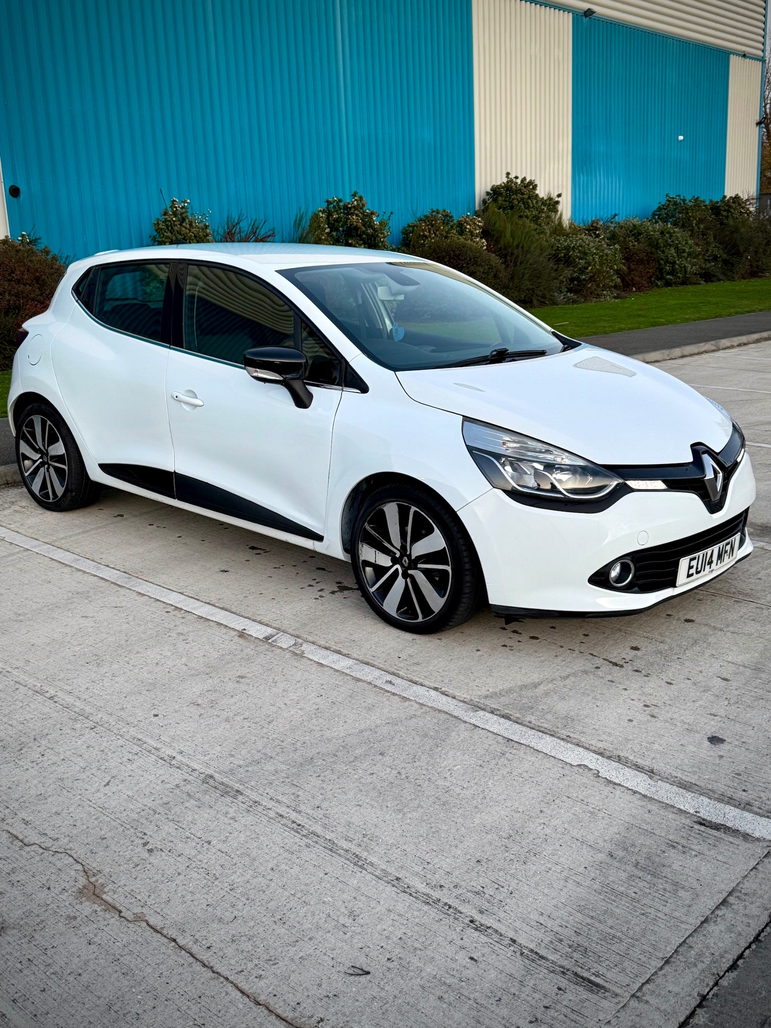 Used Renault Clio 2014 for sale - 76520350: Photo 1