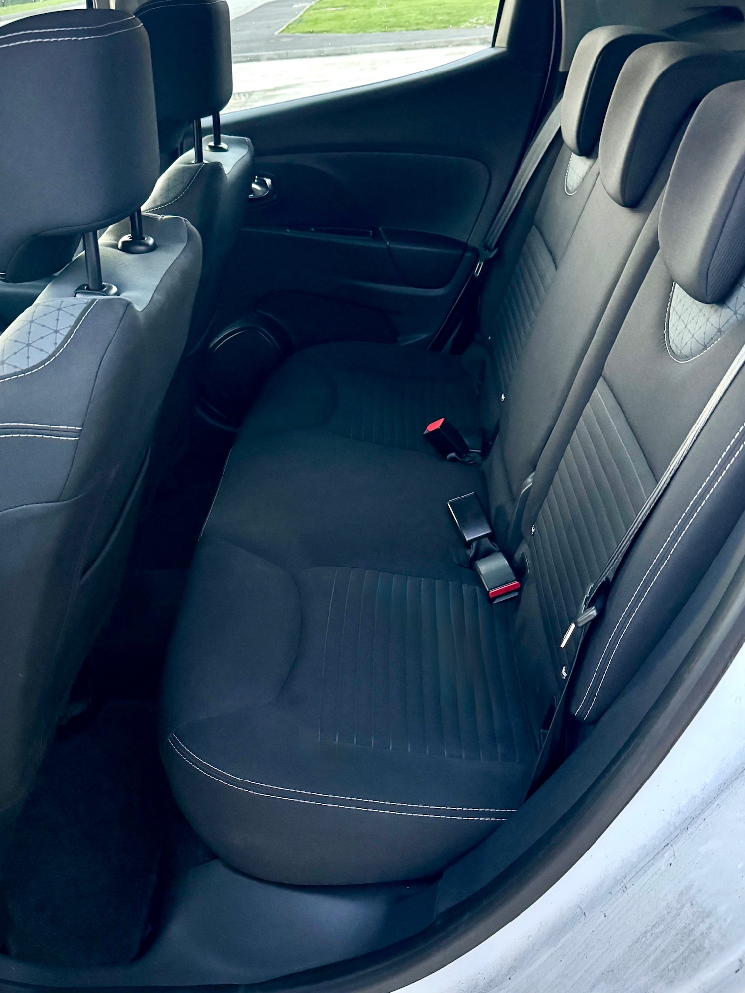 Used Renault Clio 2014 for sale - 76520350: Photo 10