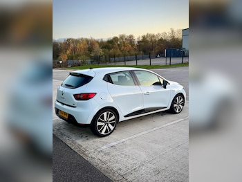 Used Renault Clio 2014 for sale - 76520350: Photo