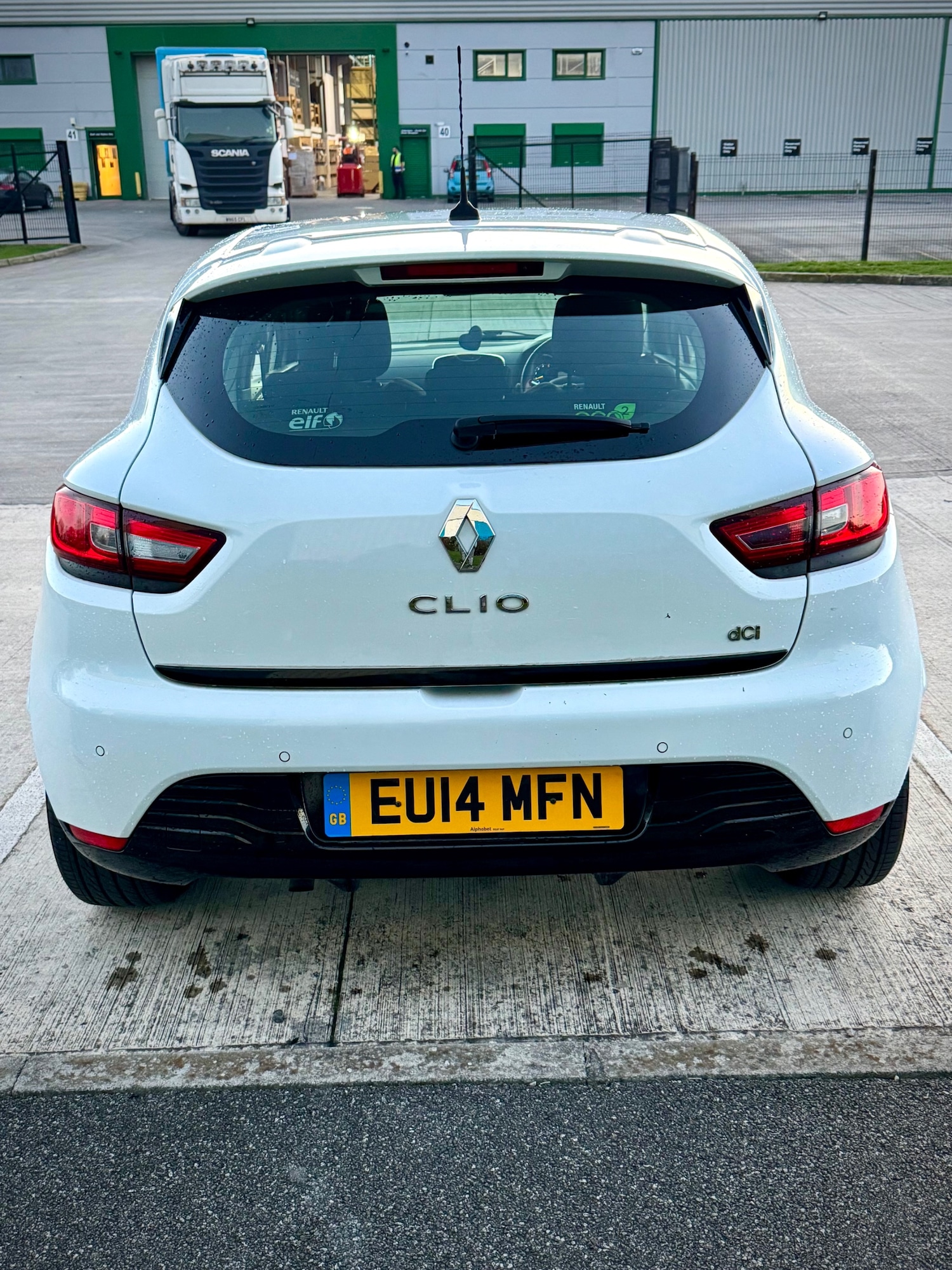 Used Renault Clio 2014 for sale - 76520350: Photo 4