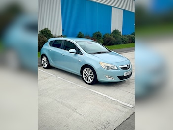Used Vauxhall Astra 2010 for sale - 76236393: Photo