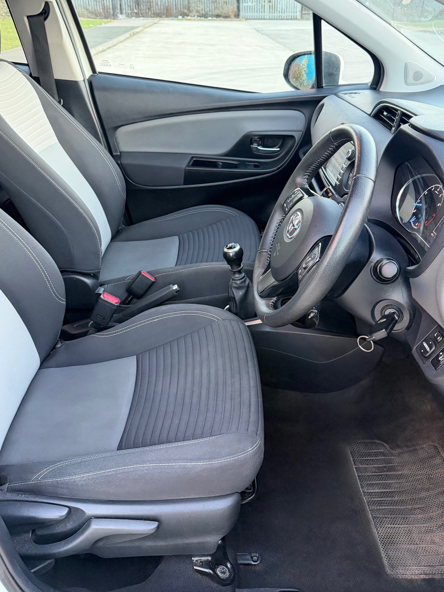 Used Toyota Yaris 2019 for sale - 77289565: Photo 12