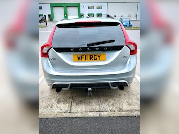 Used Volvo V60 2011 for sale - 77450323: Photo