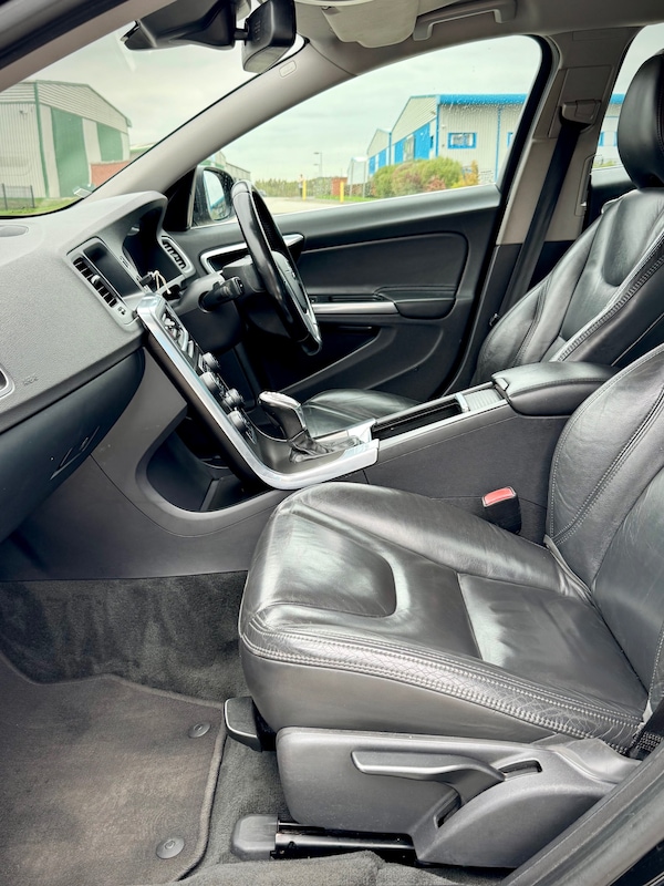 Used Volvo S60 2012 for sale - 76302927: Photo 11