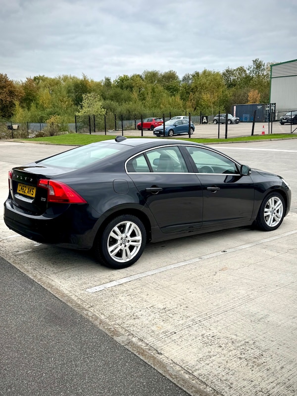 Used Volvo S60 2012 for sale - 76302927: Photo 3