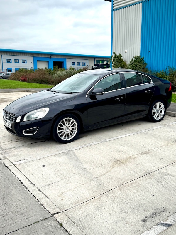 Used Volvo S60 2012 for sale - 76302927: Photo 7