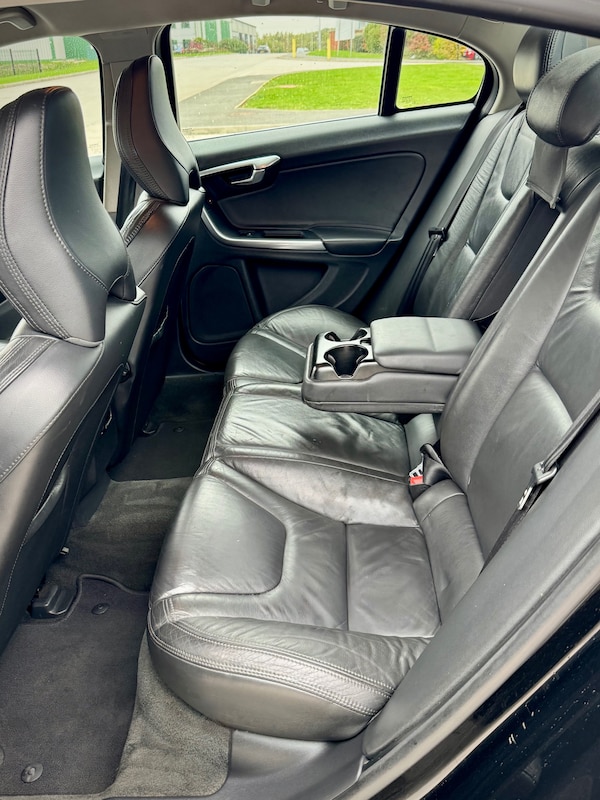 Used Volvo S60 2012 for sale - 76302927: Photo 9