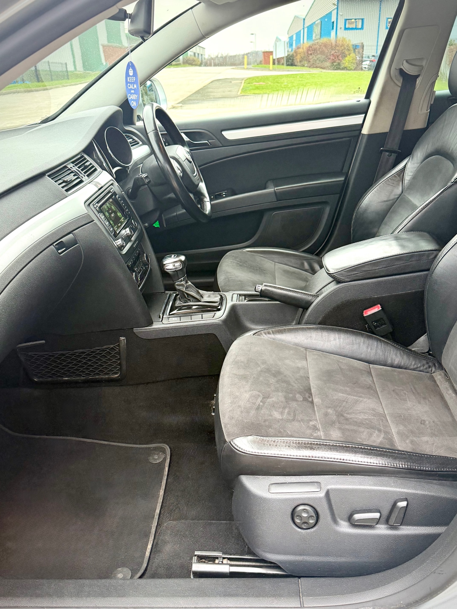 Used Skoda Superb 2012 for sale - 77046290: Photo 11