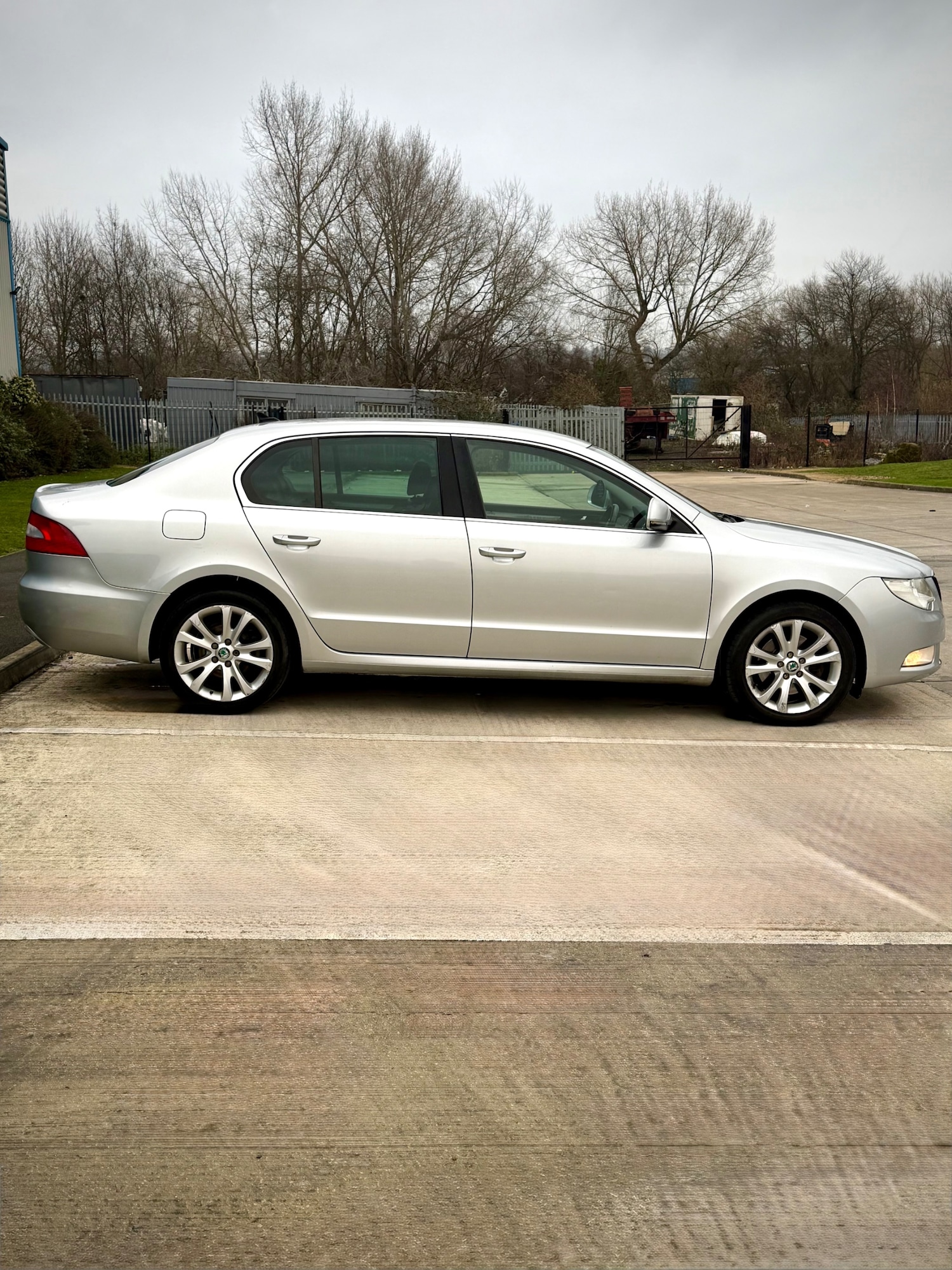 Used Skoda Superb 2012 for sale - 77046290: Photo 6