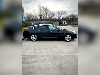 Used Vauxhall Insignia 2017 for sale - 77136158: Photo