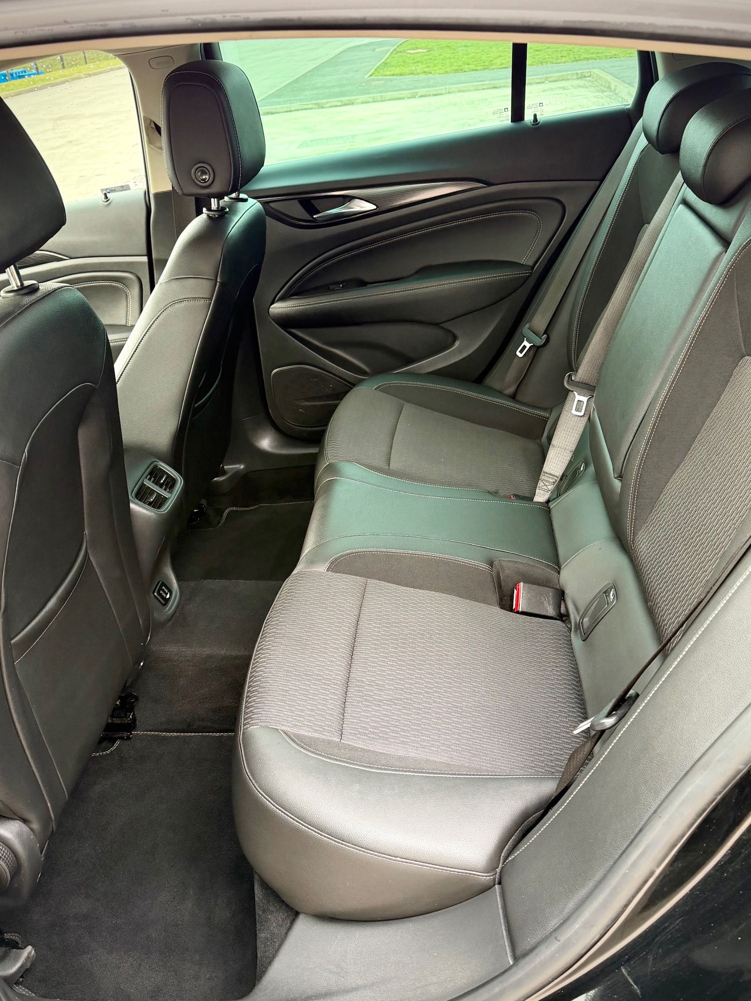 Used Vauxhall Insignia 2017 for sale - 77136158: Photo 9