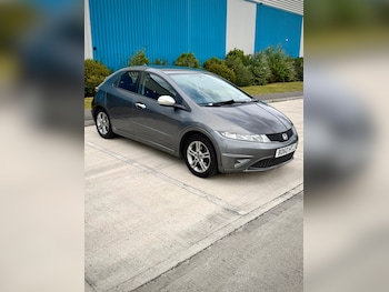 Used Honda Civic 2010 for sale - 79383461: Photo