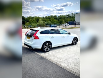 Used Volvo V60 2012 for sale - 75629794: Photo