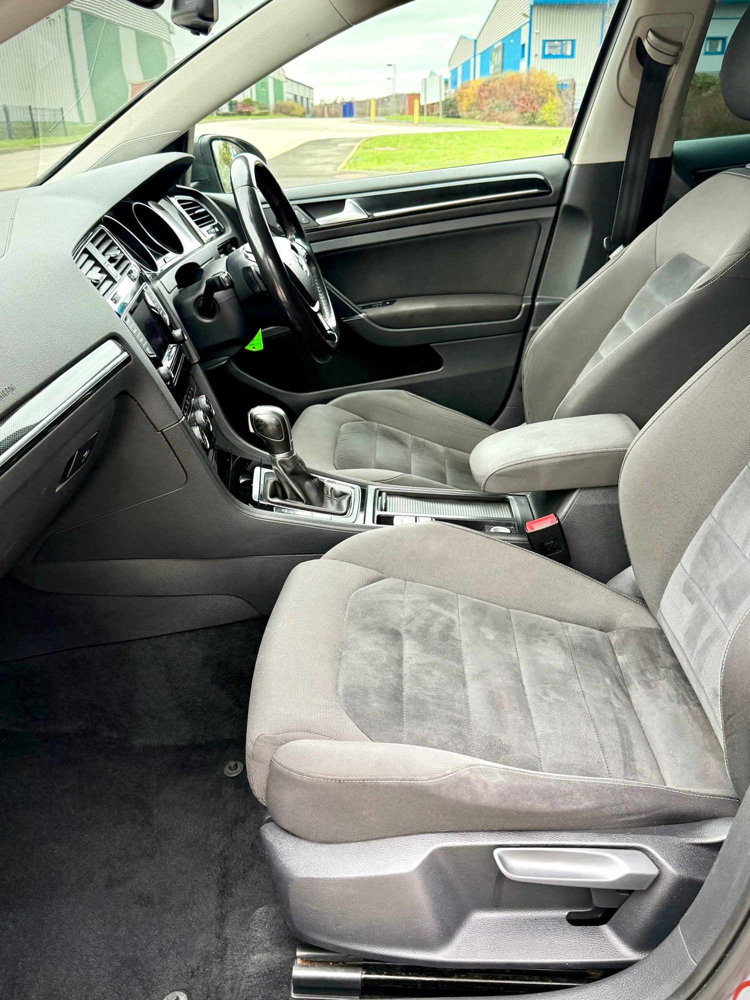 Used Volkswagen Golf 2013 for sale - 76974595: Photo 11