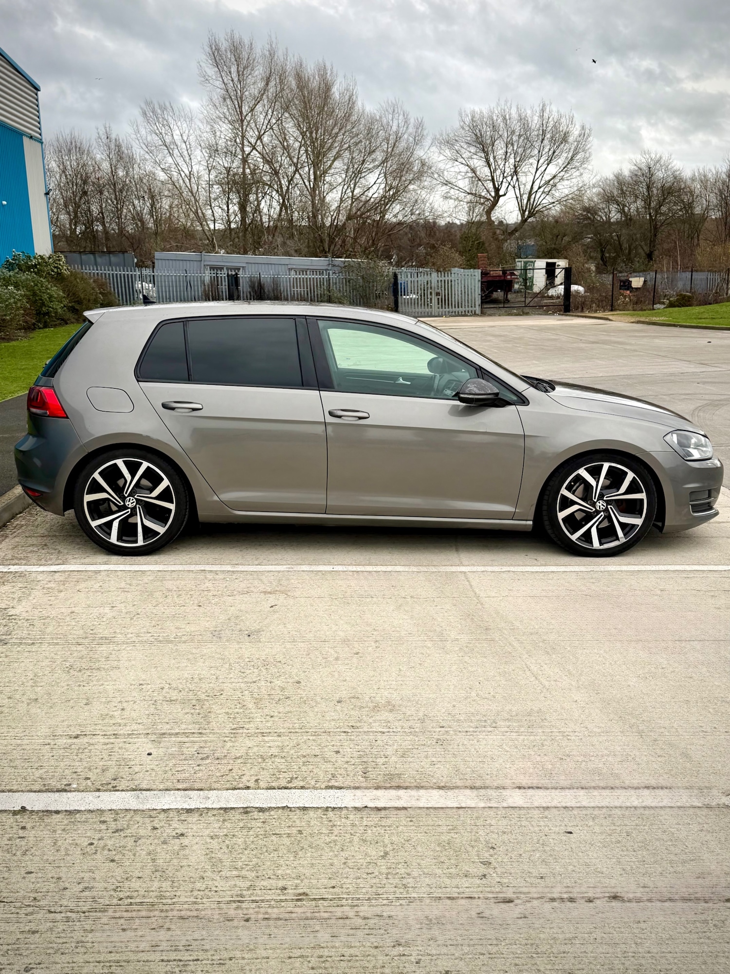 Used Volkswagen Golf 2013 for sale - 76974595: Photo 2