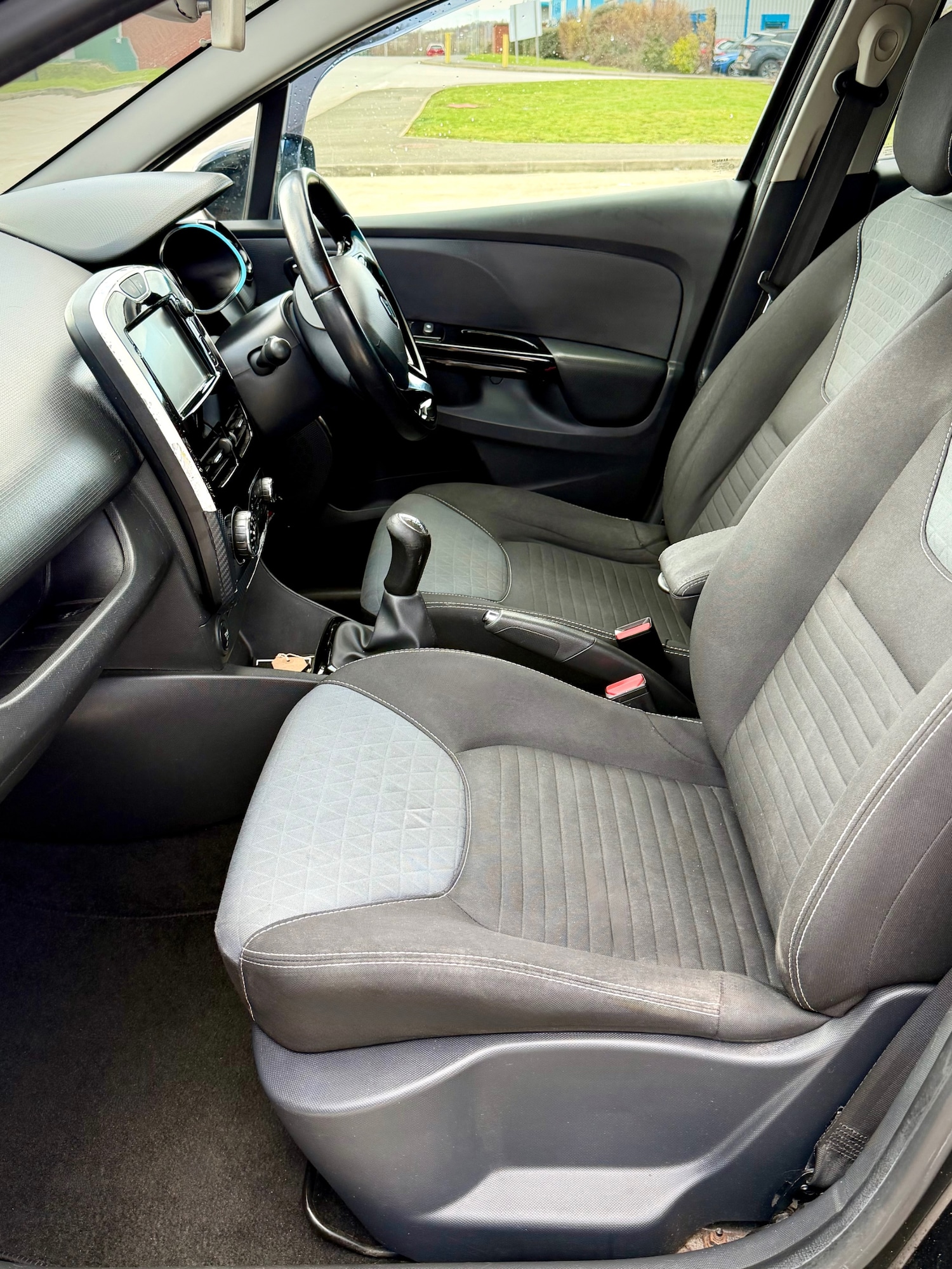 Used Renault Clio 2015 for sale - 78035267: Photo 11