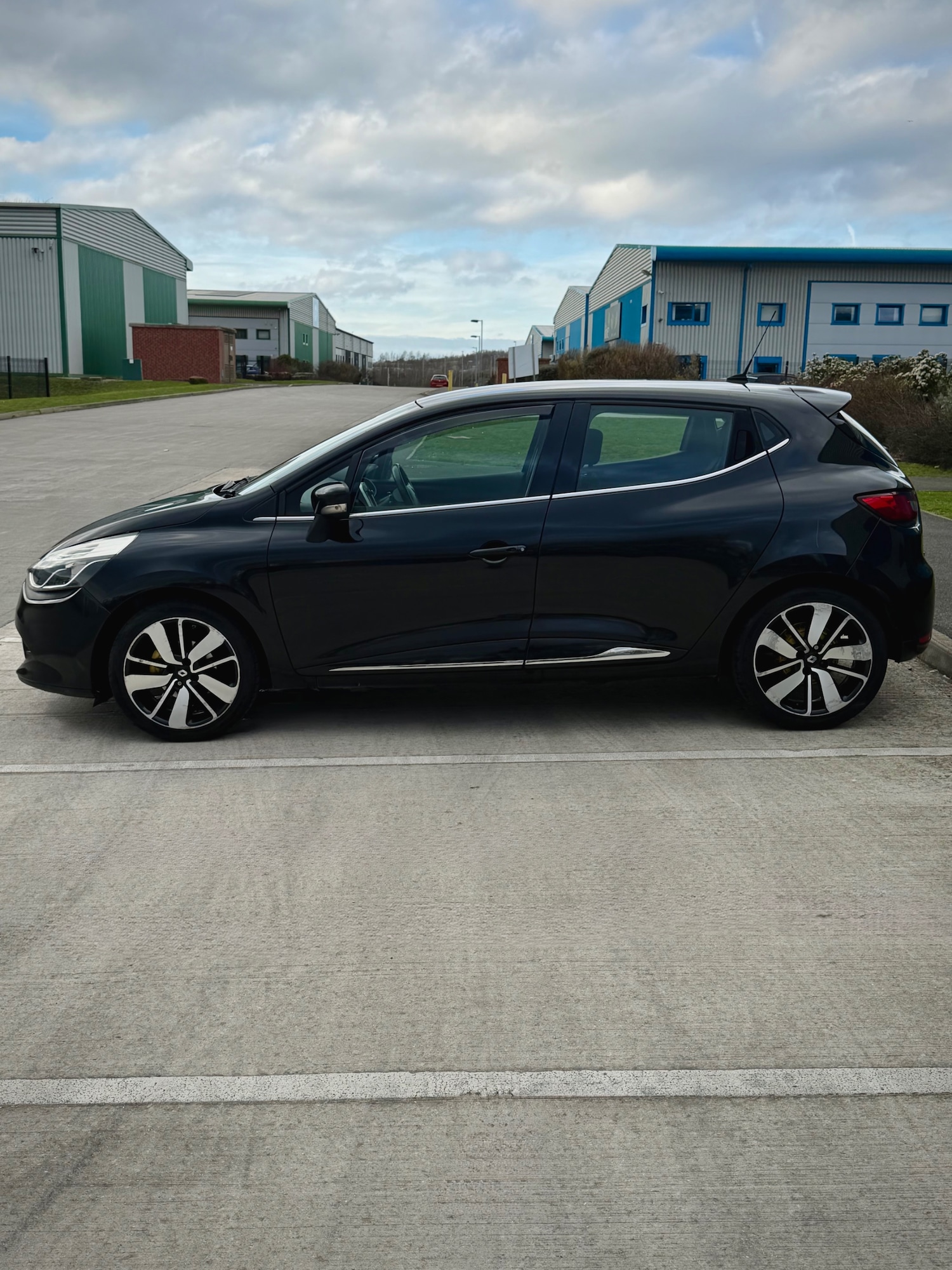Used Renault Clio 2015 for sale - 78035267: Photo 6