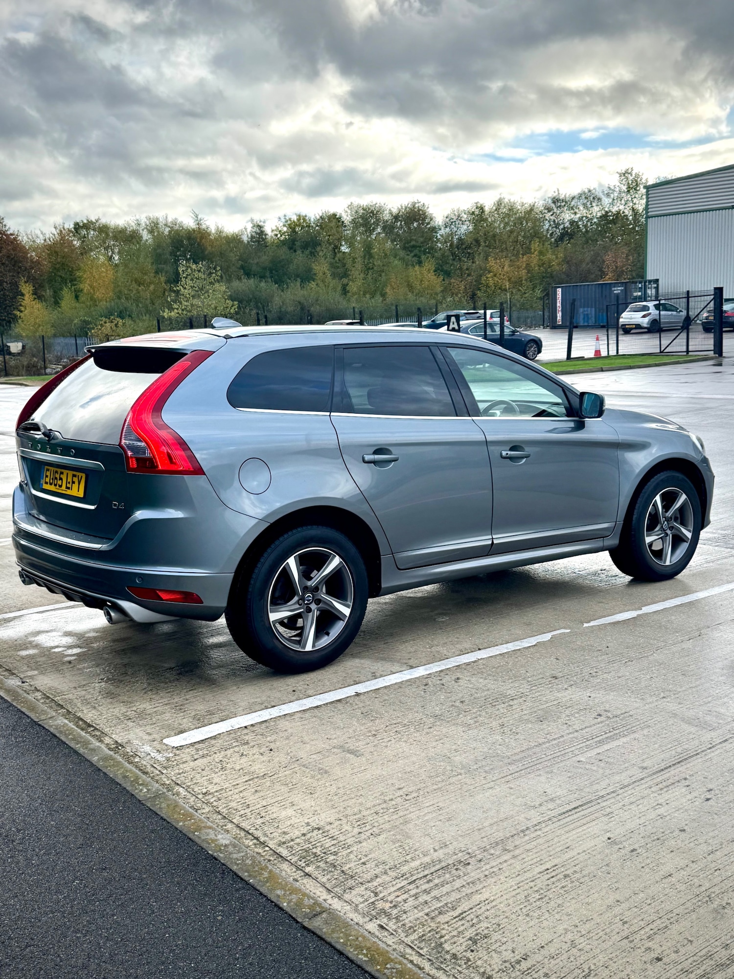 Used Volvo XC60 2016 for sale - 76322589: Photo 3