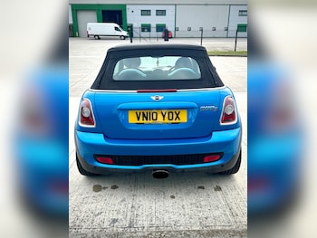 Used MINI Convertible 2010 for sale - 76018378: Photo