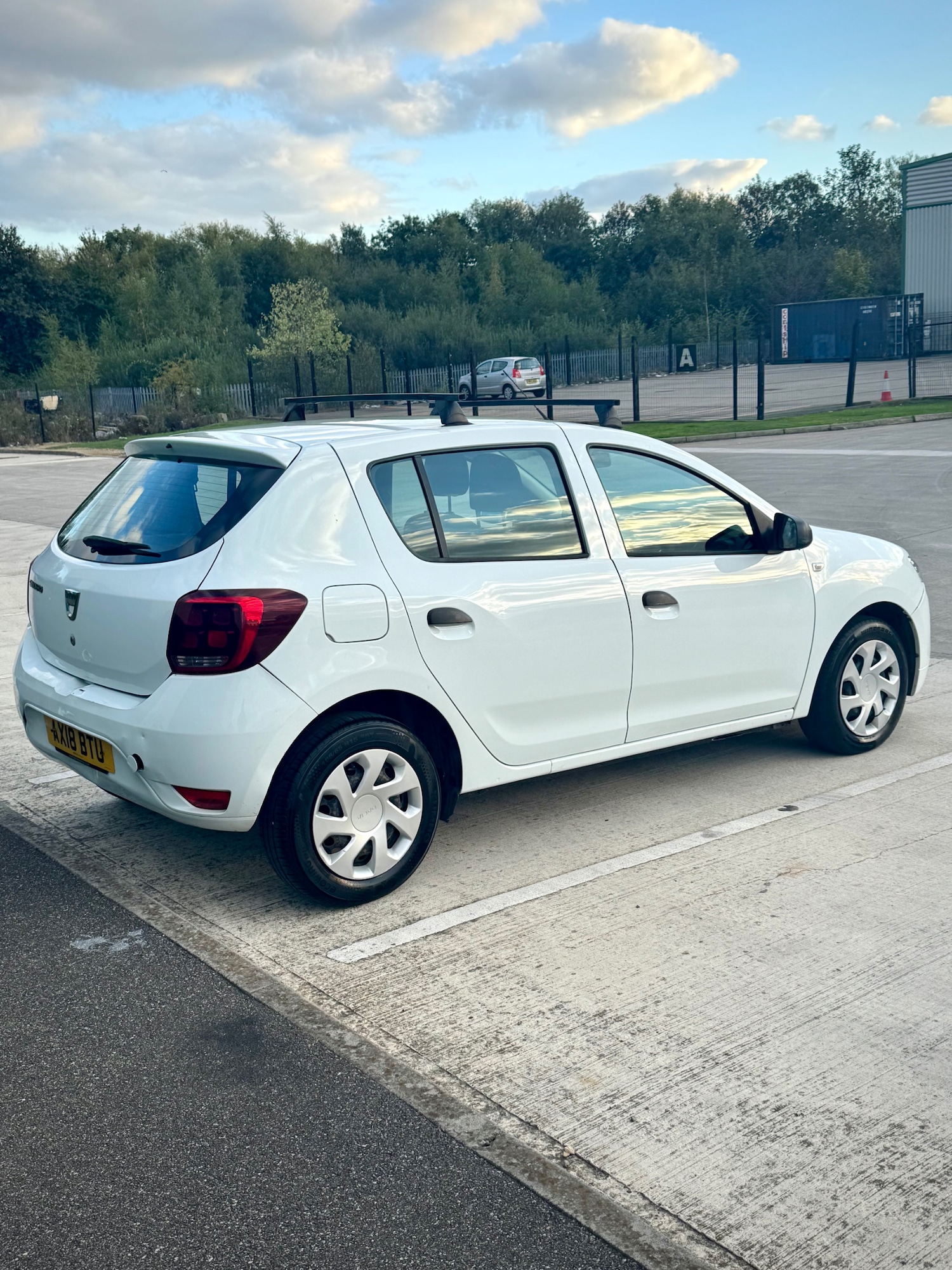Used Dacia Sandero 2018 for sale - 76121231: Photo 3
