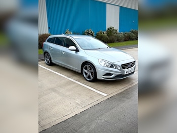 Used Volvo V60 2011 for sale - 76974611: Photo