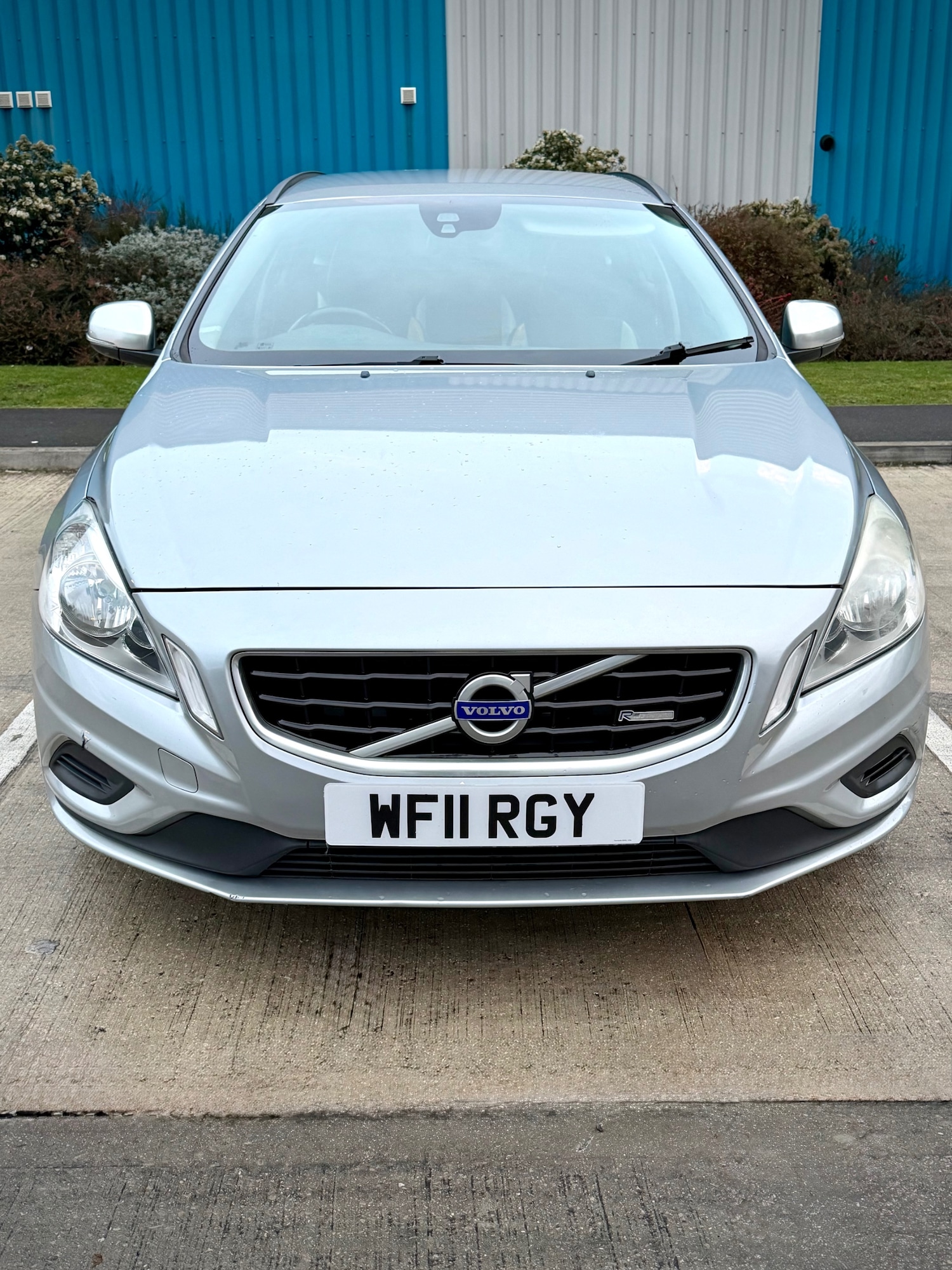 Used Volvo V60 2011 for sale - 76974611: Photo 8