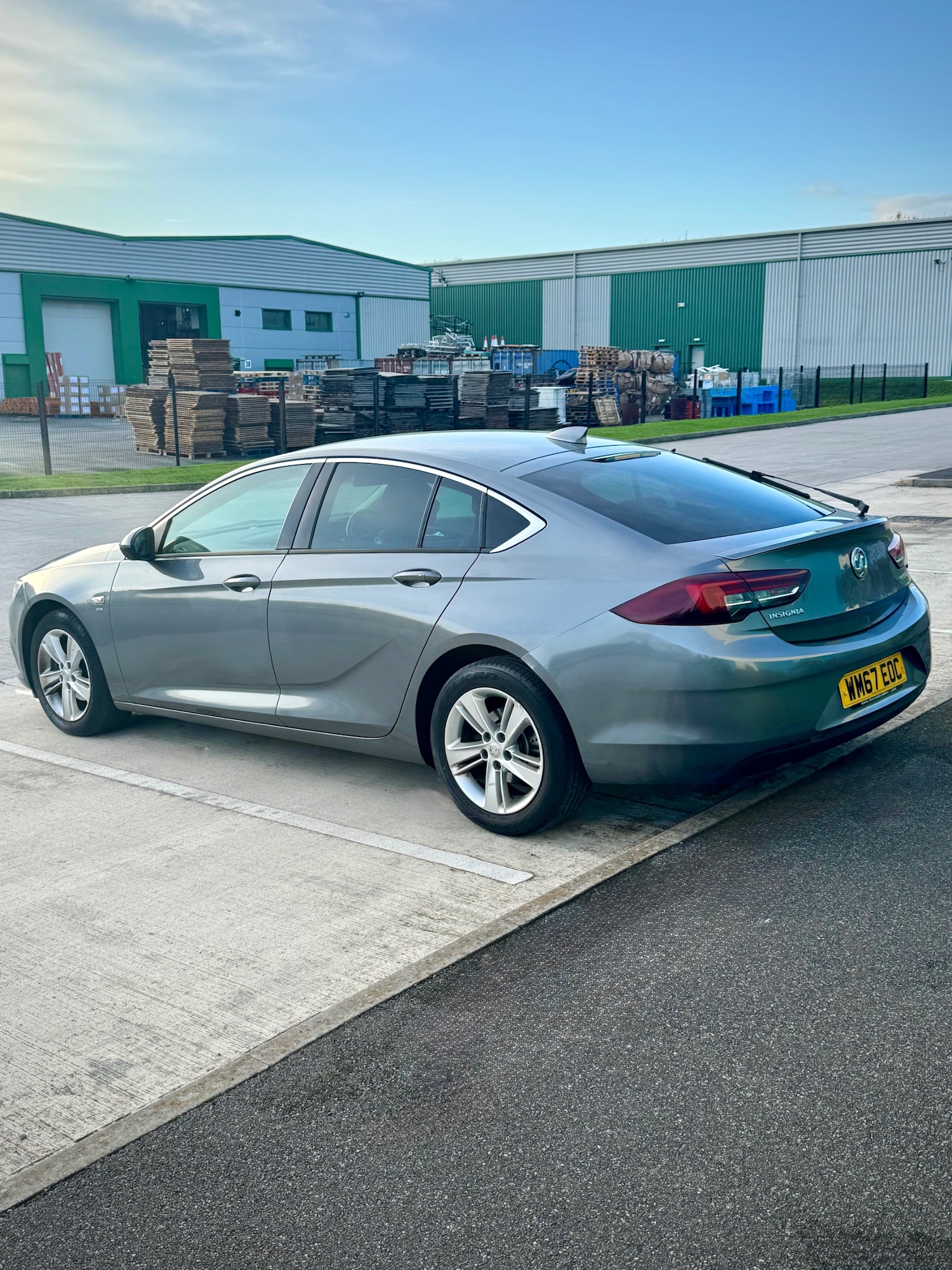 Used Vauxhall Insignia 2017 for sale - 77467839: Photo 5
