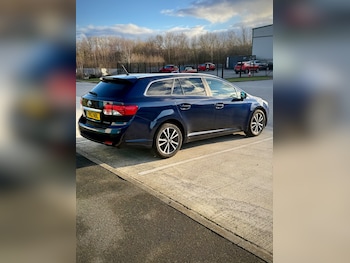 Used Toyota Avensis 2012 for sale - 77570875: Photo