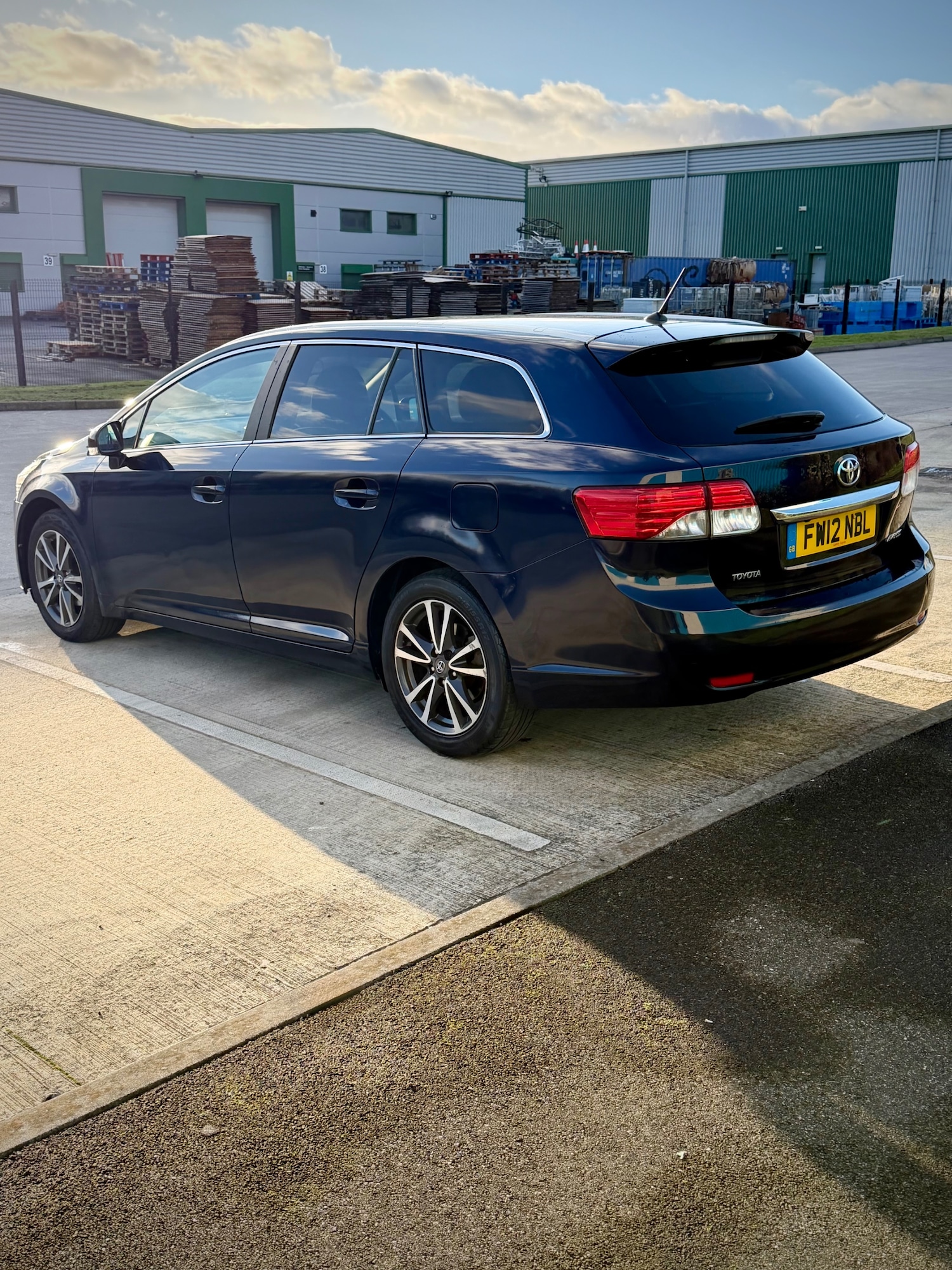 Used Toyota Avensis 2012 for sale - 77570875: Photo 5