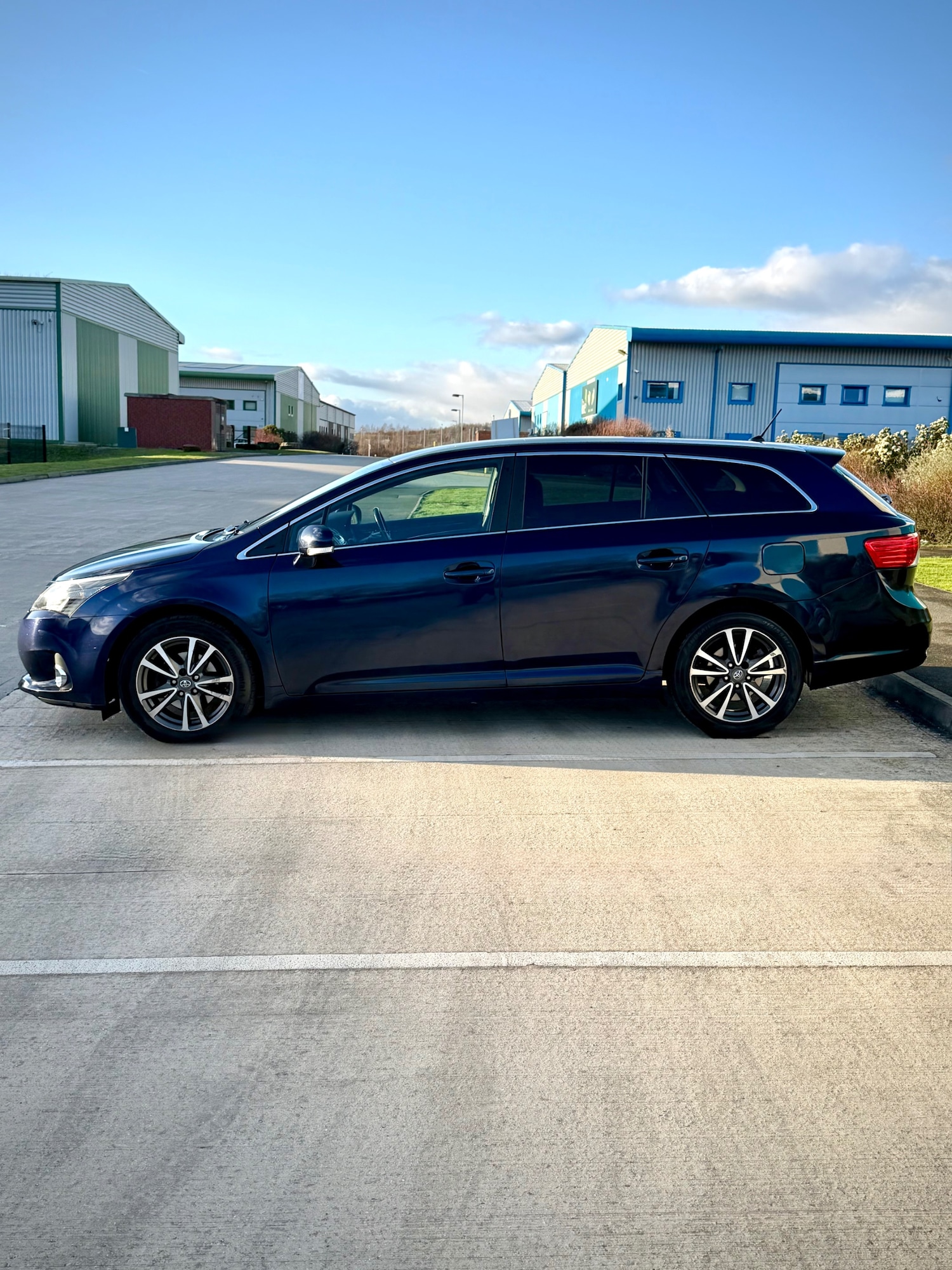 Used Toyota Avensis 2012 for sale - 77570875: Photo 6