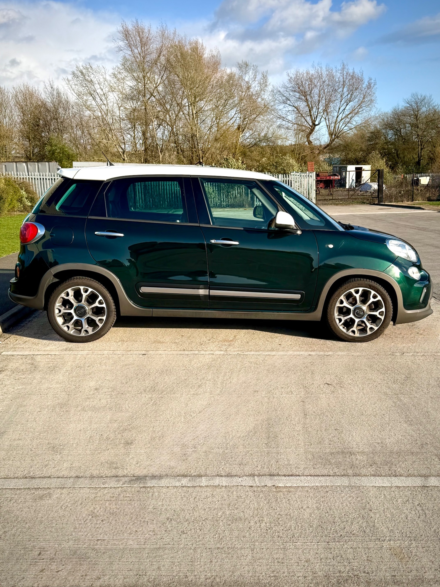 Used Fiat 500L 2013 for sale - 78057152: Photo 2