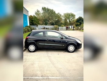 Used Vauxhall Corsa 2007 for sale - 76149849: Photo 2
