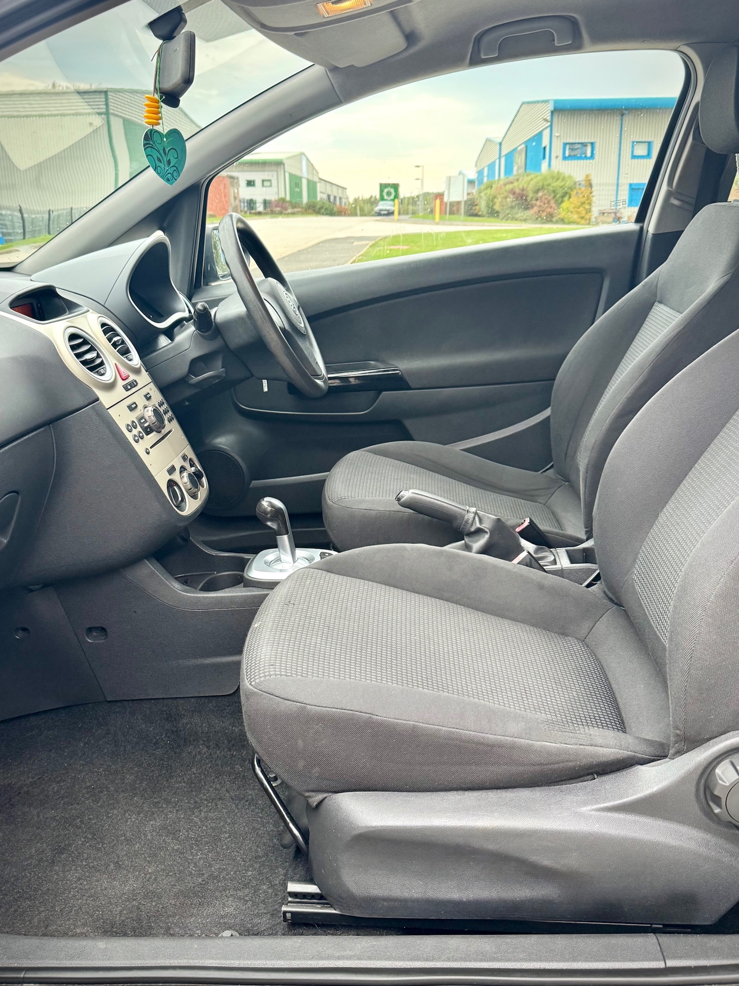 Used Vauxhall Corsa 2007 for sale - 76149849: Photo 9