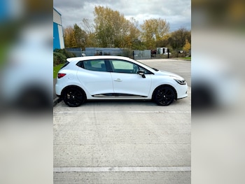 Used Renault Clio 2016 for sale - 76453119: Photo