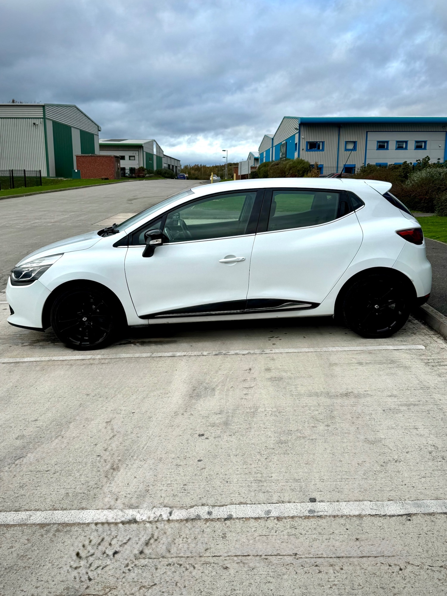 Used Renault Clio 2016 for sale - 76453119: Photo 6