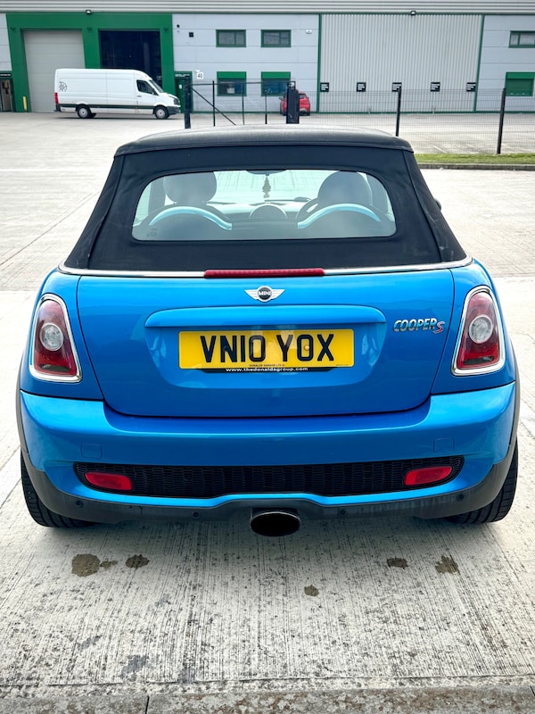 Used MINI Convertible 2010 for sale - 76190344: Photo 4