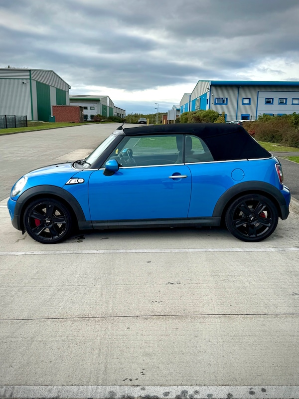 Used MINI Convertible 2010 for sale - 76190344: Photo 6