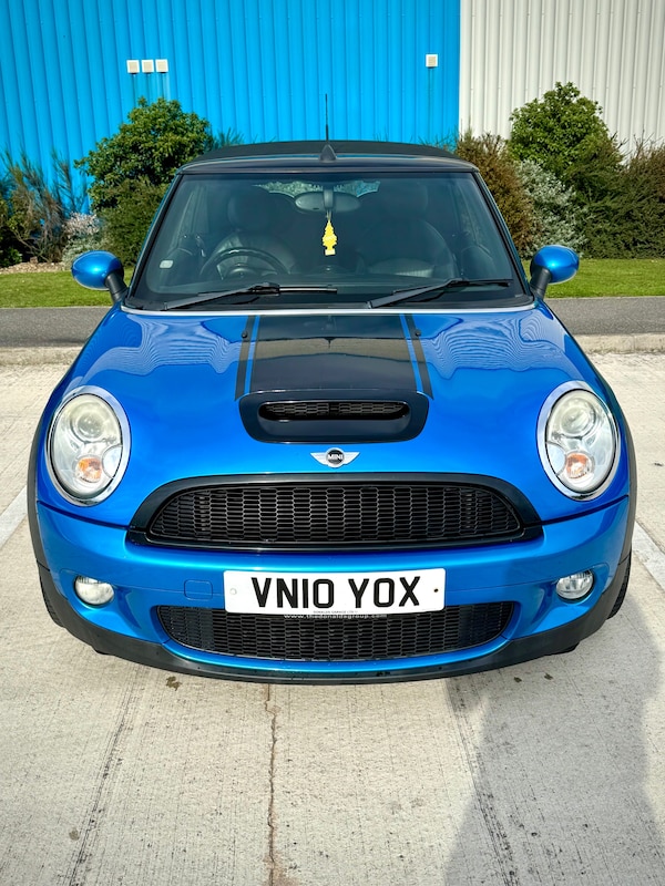 Used MINI Convertible 2010 for sale - 76190344: Photo 8